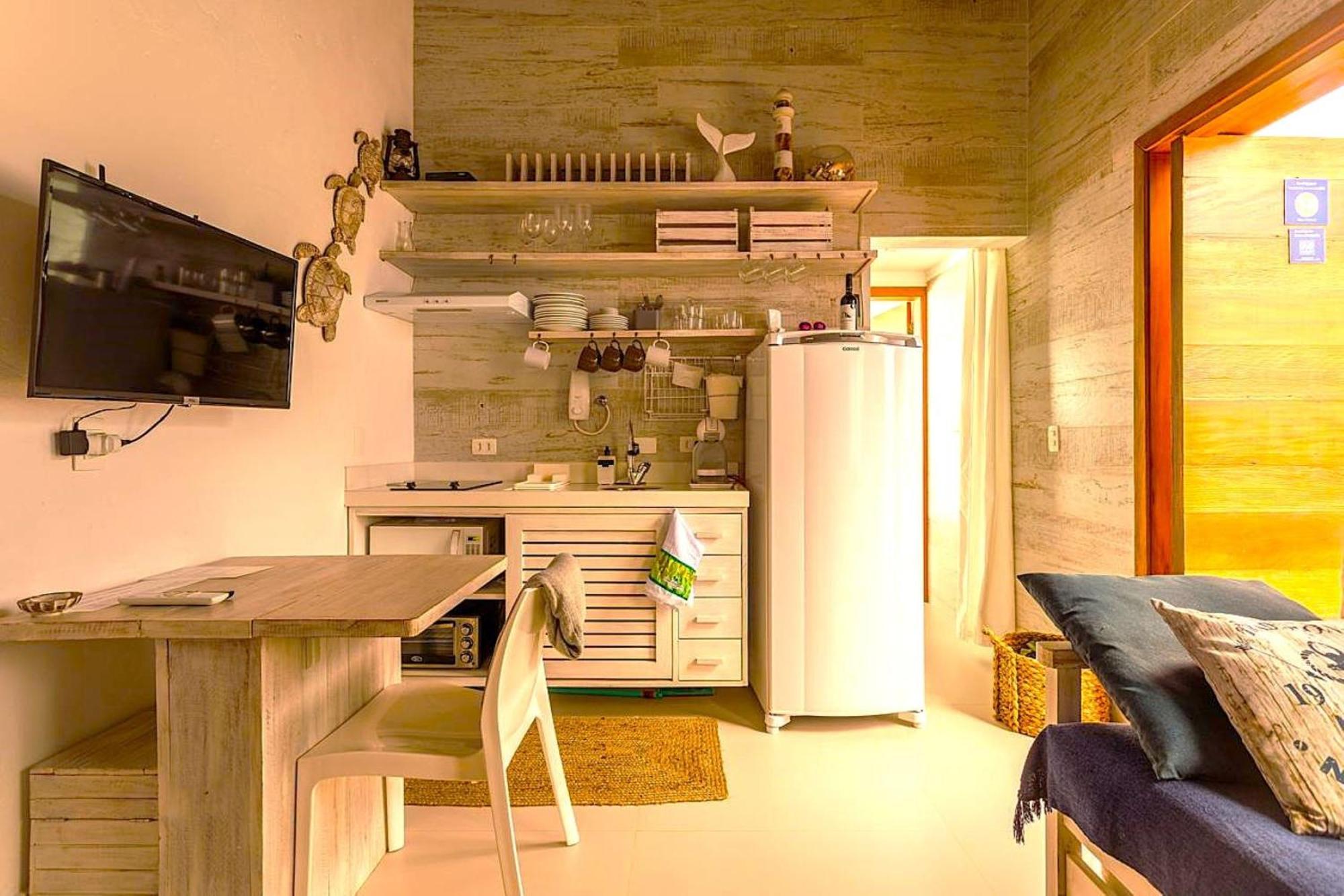Casa D'Aroeira Residencial Boutique - Centro De Juquei - 2 Quadras Do Mar - Servico De Praia - Roupa De Cama 600 Fios Algodao Egipcio - Toalhas Banho E Praia - Tudo Novo - Estacionamento Interno - Cozinha - Consulte Unidades Com Ofuro Hidro E Cromote 外观 照片